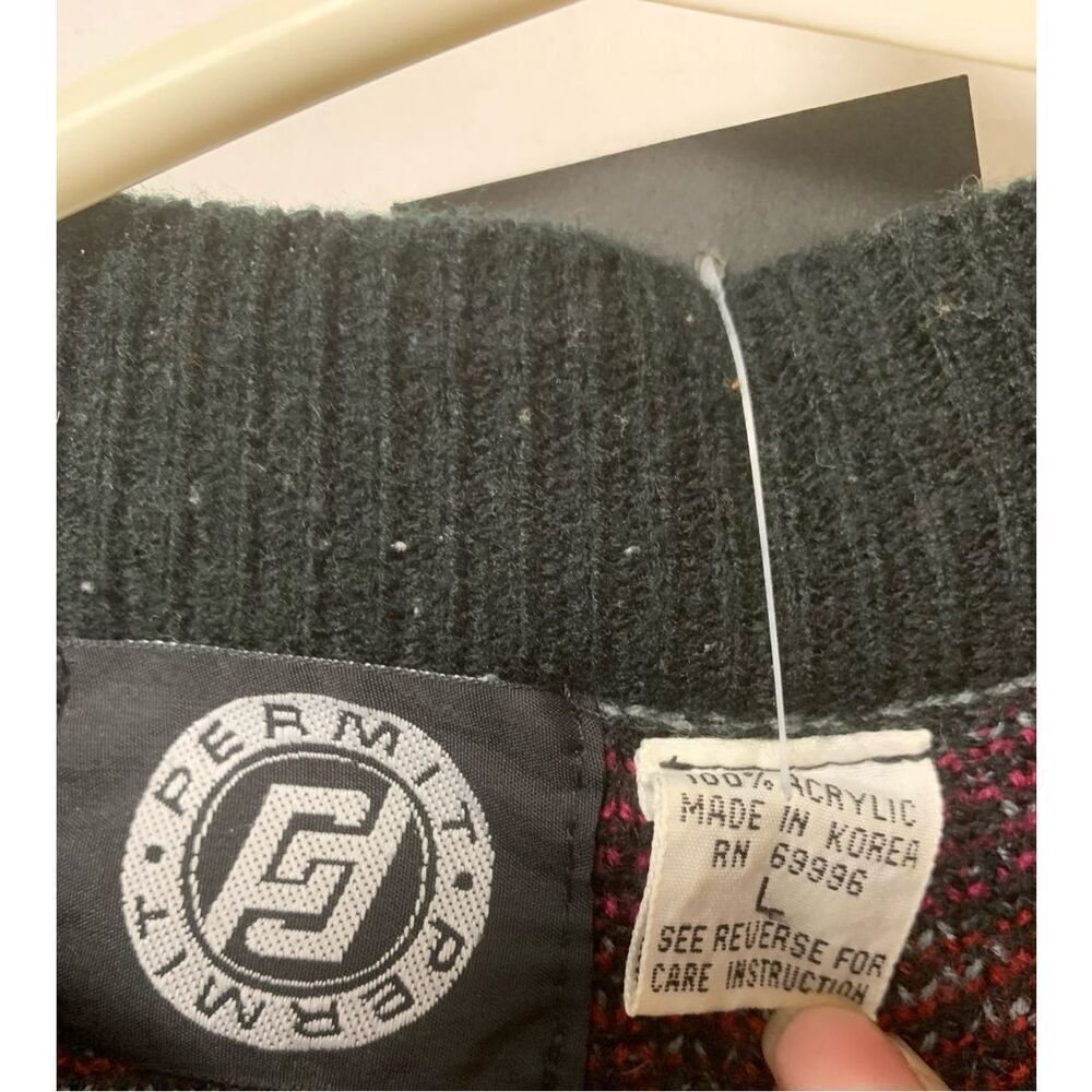 Vintage Patterned Sweater - Picture 4 of 6